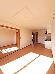 サンヒルズ城南Ｂ 201 2階2LDKのリビング/ダイニング