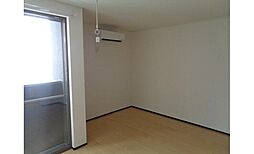 アークシティ的場 102 1階1Kのリビング/ダイニング