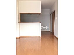 ゼルコバI 102 1階1SLDKのリビング/ダイニング