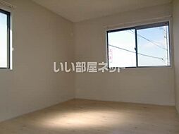 ヴァリュージュ B棟 202 2階2DKのリビング/ダイニング