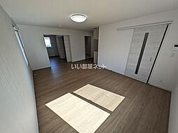 パークサイドアベニューVII 105 1階1LDKのリビング/ダイニング