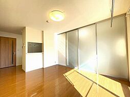 グランドール成沢 201 2階2LDKのリビング/ダイニング