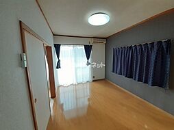 友栄ハイツI 204 2階2DKのリビング/ダイニング