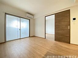 クロノス52鶴羽田 101 1階2LDKのリビング/ダイニング