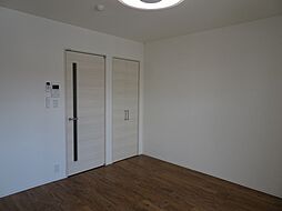 プリズムとなみ若草町 110 1階1Kのリビング/ダイニング