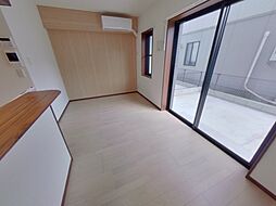 JR豊肥本線 光の森駅 徒歩12分の賃貸マンション 1階1LDKのリビング/ダイニング