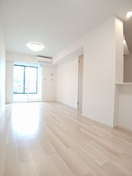 アンディーヴ　II 102 1階1LDKのリビング/ダイニング