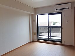 メゾン見川 302 3階2LDKのリビング/ダイニング