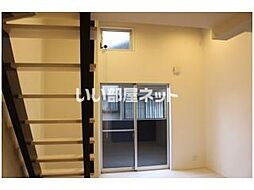 コンフォーティア 103 1階ワンルームのリビング/ダイニング