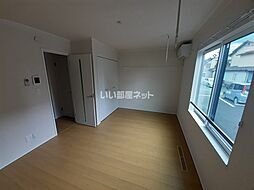 プラッツT 102 1階1Kのリビング/ダイニング