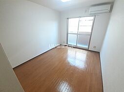 アステール鴻之台 107 1階1Kのリビング/ダイニング