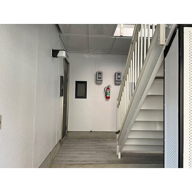 4 / 11