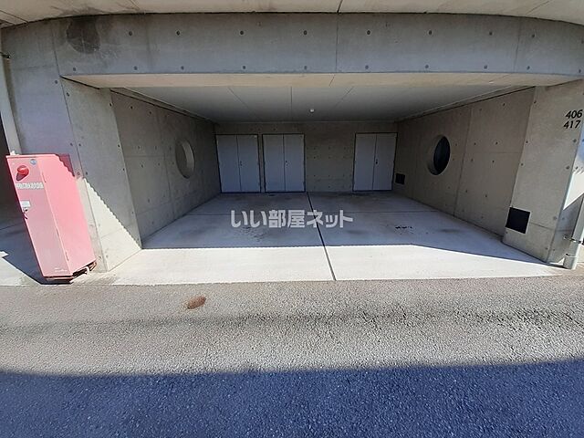 4 / 5