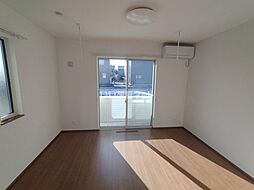 A.court 101 1階ワンルームのリビング/ダイニング