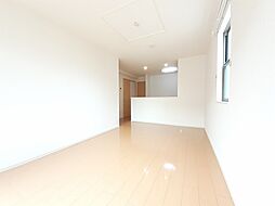 メゾン・ノーブルIII 103 1階1LDKのリビング/ダイニング