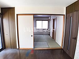 奥田双葉町貸家 1 1階4LDKのリビング/ダイニング