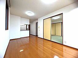 シャーメゾン　ウィンズ　Ｂ棟 102 1階2LDKのリビング/ダイニング