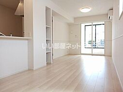 オンザロード　Ａ 101 1階1LDKのリビング/ダイニング