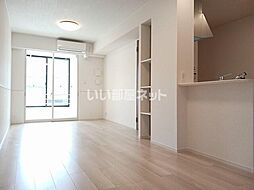 オンザロード　Ａ 102 1階1LDKのリビング/ダイニング