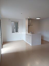 アガパンサスＢ棟 101 1階2LDKのリビング/ダイニング