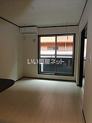 エスタシア 102 1階1LDKのリビング/ダイニング