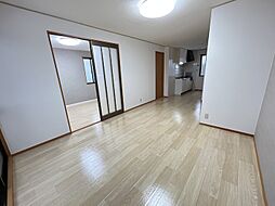 ロワール福原　C棟 C101 1階2LDKのリビング/ダイニング