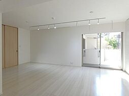 モアリッシェル代官山青葉台 102 1階1LDKのリビング/ダイニング