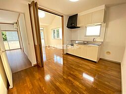 ソレイユアヴリル 205 2階2LDKのリビング/ダイニング