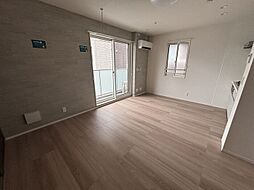 マヌール 302 3階ワンルームのリビング/ダイニング