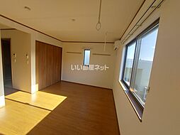 Amour ever IV 201 2階1Kのリビング/ダイニング