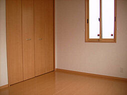 レスプランドールII 101 1階1LDKのリビング/ダイニング