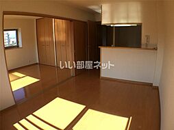 マリア・フローラ 201 2階2LDKのリビング/ダイニング