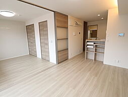 オーヴィラージュII 101 1階1LDKのリビング/ダイニング