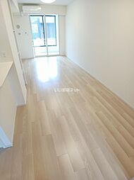 ベル・ヴィオラＫVII 102 1階1LDKのリビング/ダイニング