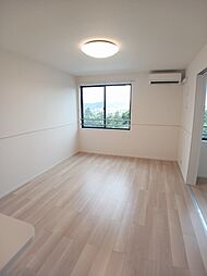 シュバルツハウス防府 202 2階1LDKのリビング/ダイニング