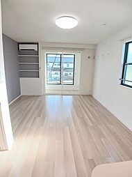 ファイアブルーム大森 205 2階ワンルームのリビング/ダイニング