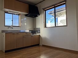 グレイス愛野　B棟 202 2階2DKのリビング/ダイニング