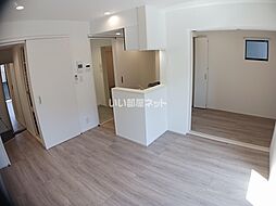 クラムズ黄金 203 2階1LDKのリビング/ダイニング