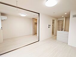 パーシモン グレイス 203 2階2LDKのリビング/ダイニング