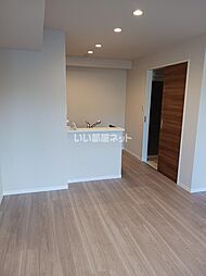 アンビシア本町 102 1階2LDKのリビング/ダイニング