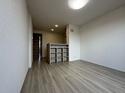 JR桜井線 帯解駅 徒歩22分の賃貸アパート 3階1LDKのリビング/ダイニング