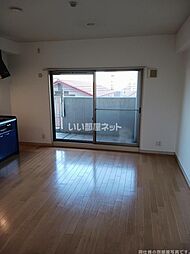 サンライズエモト 400 4階2LDKのリビング/ダイニング