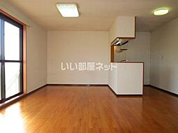 トレンディハイツ 202 2階2LDKのリビング/ダイニング