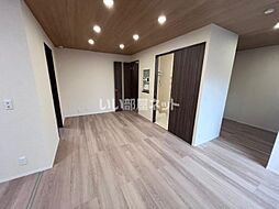 RESUA月が丘 101 1階2LDKのリビング/ダイニング