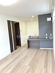 Loska 302 3階1LDKのリビング/ダイニング