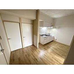 東武小泉線 西小泉駅 徒歩11分の賃貸マンション 2階3DKのリビング/ダイニング