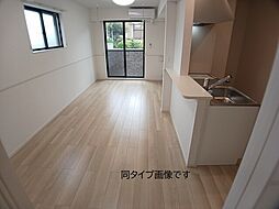 グラン・フォンテーヌ 106 1階1LDKのリビング/ダイニング