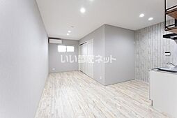 マルベリーフィールド庄原 201 2階1LDKのリビング/ダイニング