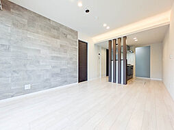 ＤＥＵＸリジエール 101 1階1LDKのリビング/ダイニング