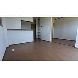 平須スクエア A103 1階1LDKのリビング/ダイニング